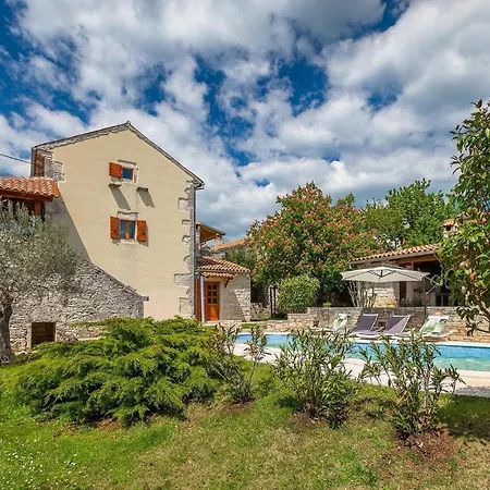 Holiday home Di Vino